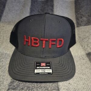 UGA Georgia Bulldogs Trucker Hat – Gray & Black – HBTFD Red Embroidery – NWT